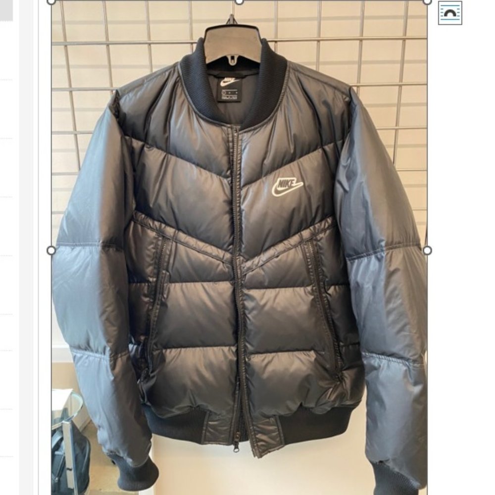 Nike Mens Puffer